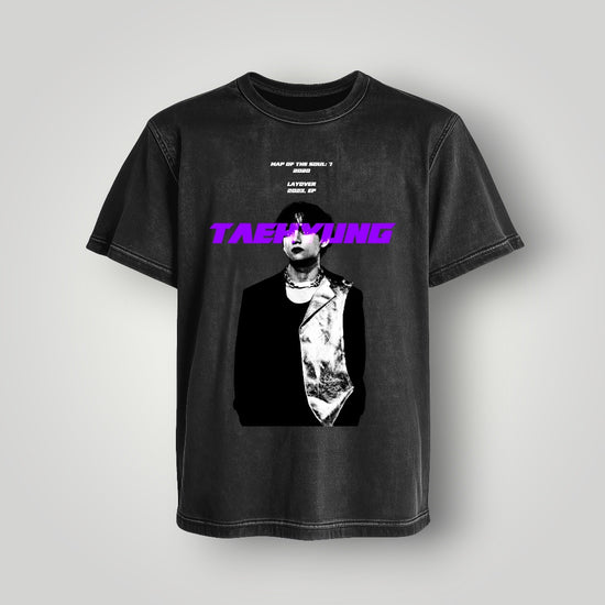 Polera Acid Wash Taehyung (BTS) - Oh My Merch Chile, merch de banda y streetwear musical