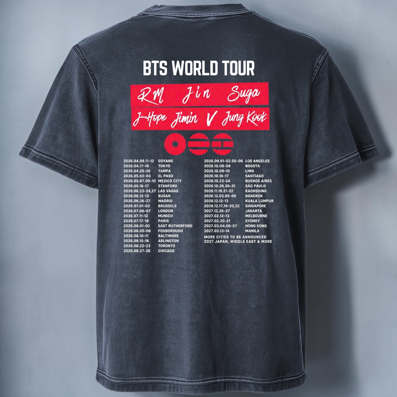 Polera Acid Wash BTS Arirang World Tour Tribal, detalle de terminaciones - Oh My Merch Chile