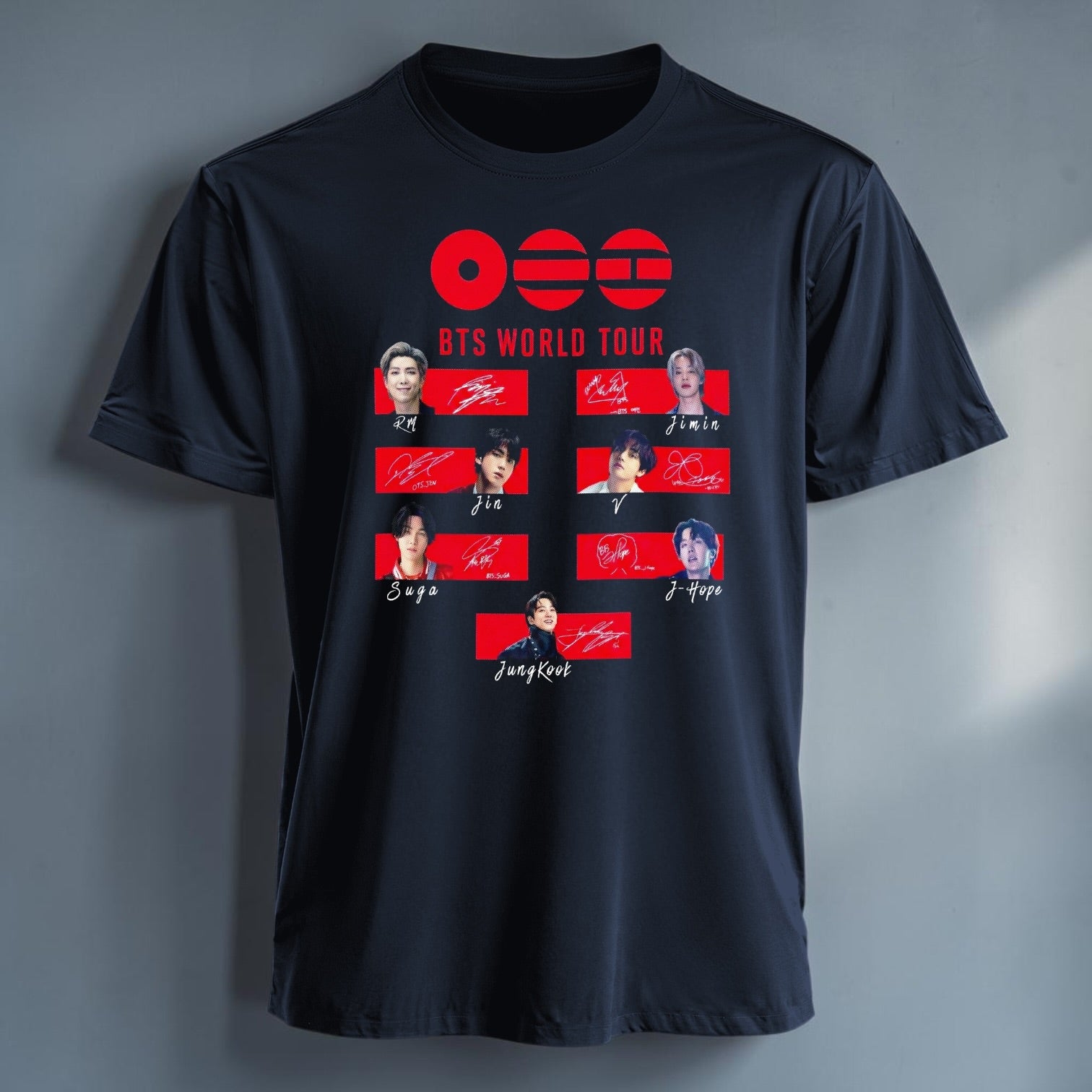 Polera BTS Arirang World Tour, detalle del estampado - Oh My Merch Chile